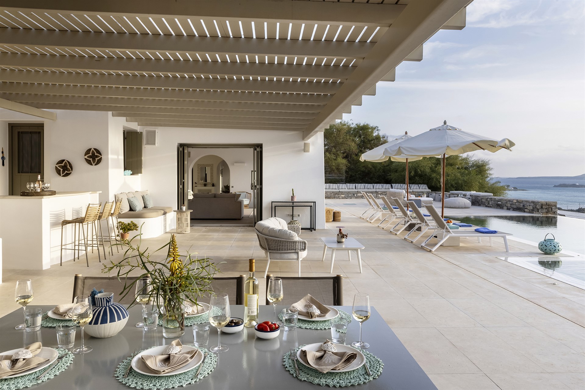Villa Palmyra, luxury villas Paros The Thinking Traveller